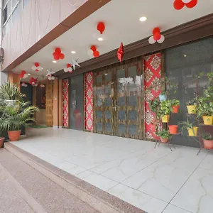 3* Hotel Fabhotel Swarn Banquet